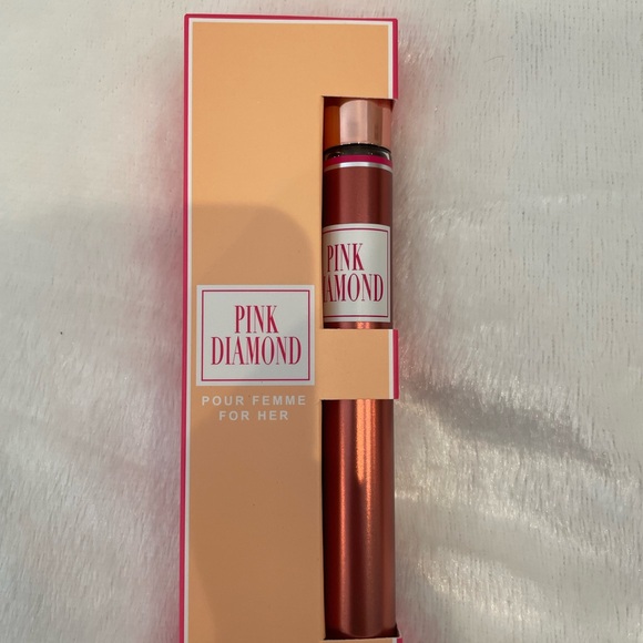 united scents Accessories - Pink Diamond EDP travel spray for her